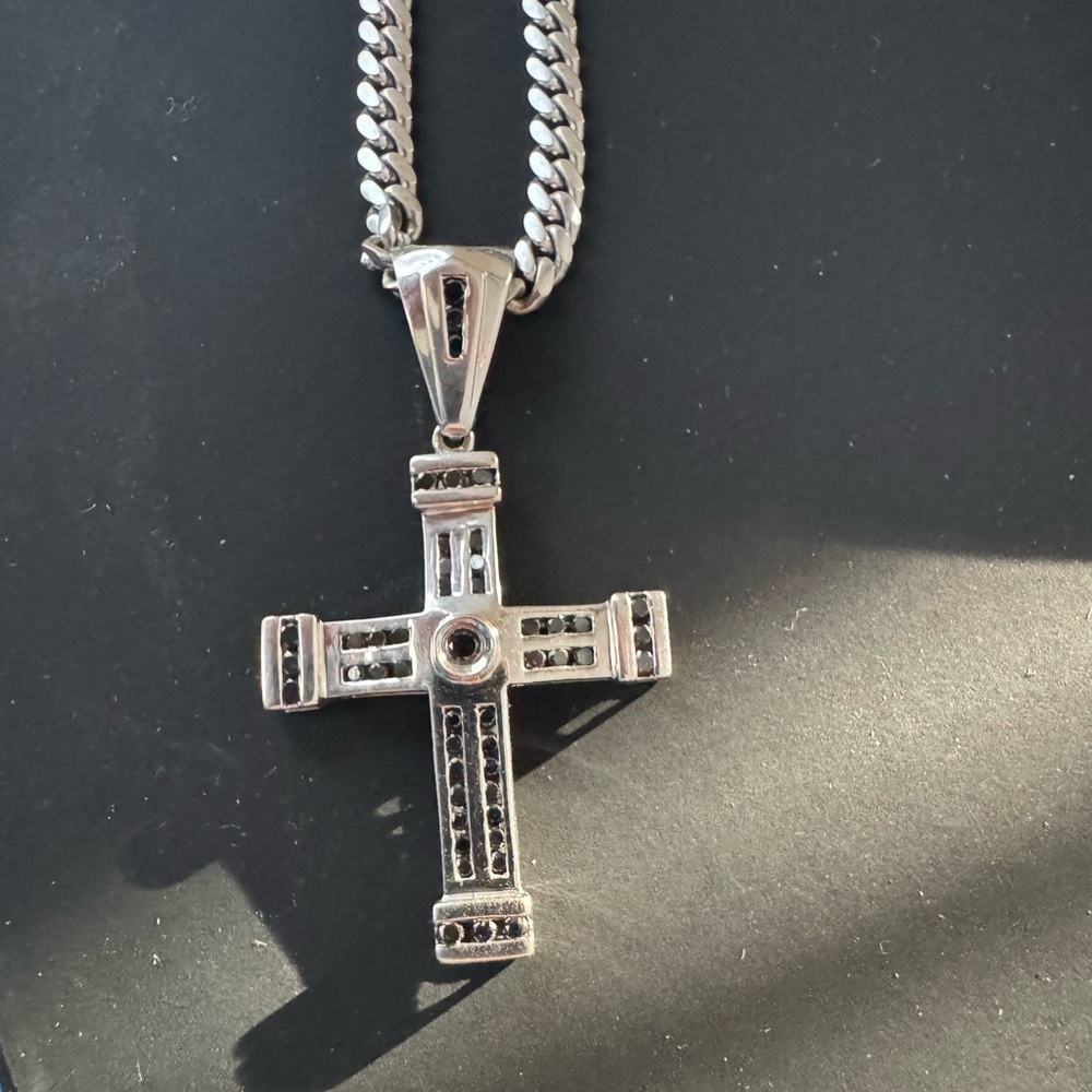 10k whit gold solid Miami Cuban chain and 14k .69 white gold and  diamond cross
